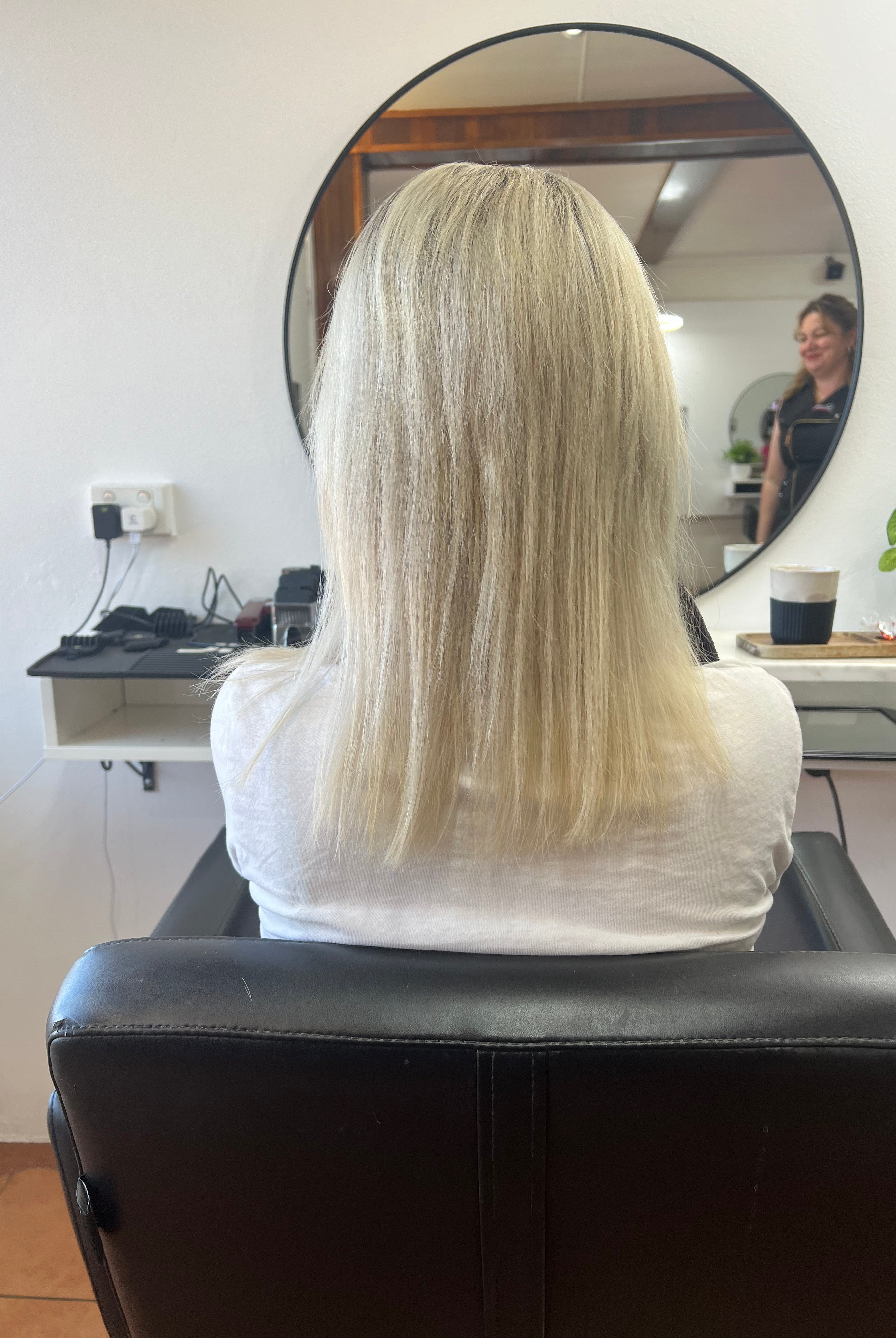 18" Clip In Hair Extensions #60A/Ice White - Ash Platinum Blonde - Platinum Lockz Hair Extensions & Supplies