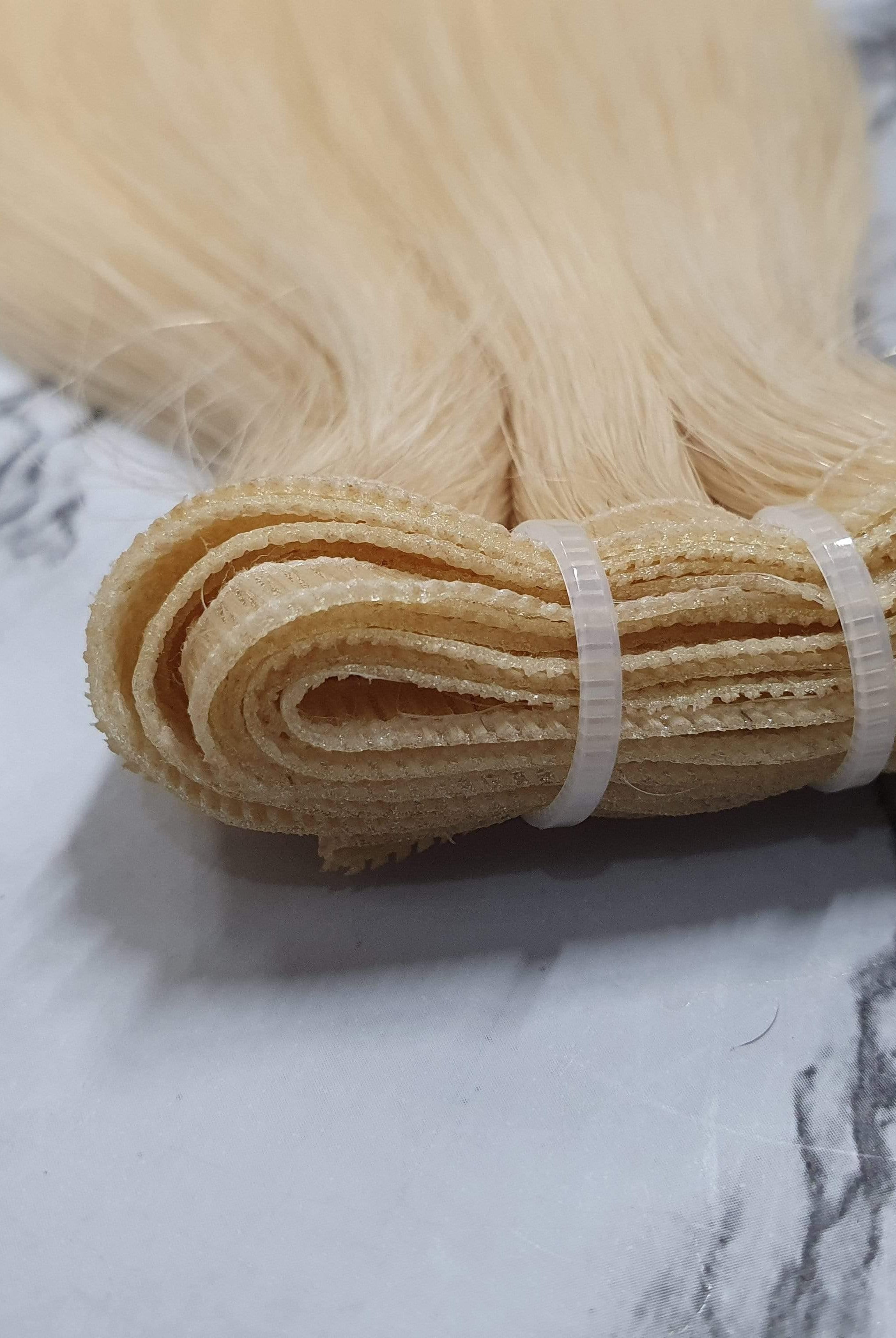 22" Weft Hair Extensions #613 Beach babe - Platinum Lockz | Hair Extensions & Supplies