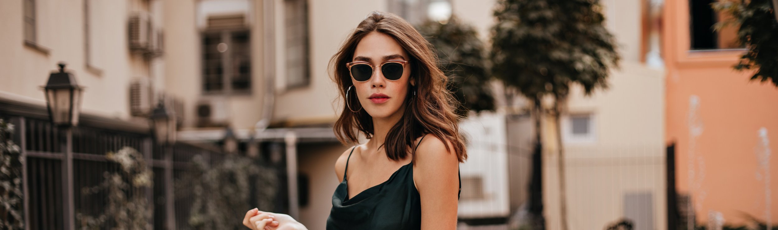 TAPE HAIR EXTENSIONS | 24" - Platinum Lockz | Hair Extensions & Supplies